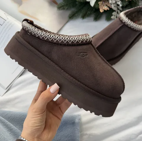 Ugg Tasman