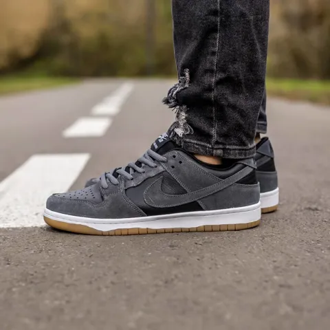 Nike Sb Dunk Low Black Grey