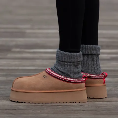 Ugg Tasman Platform Chestnut