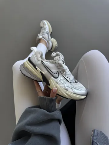 NIKE V2K RUN | SILVER / BLACK premium (р)